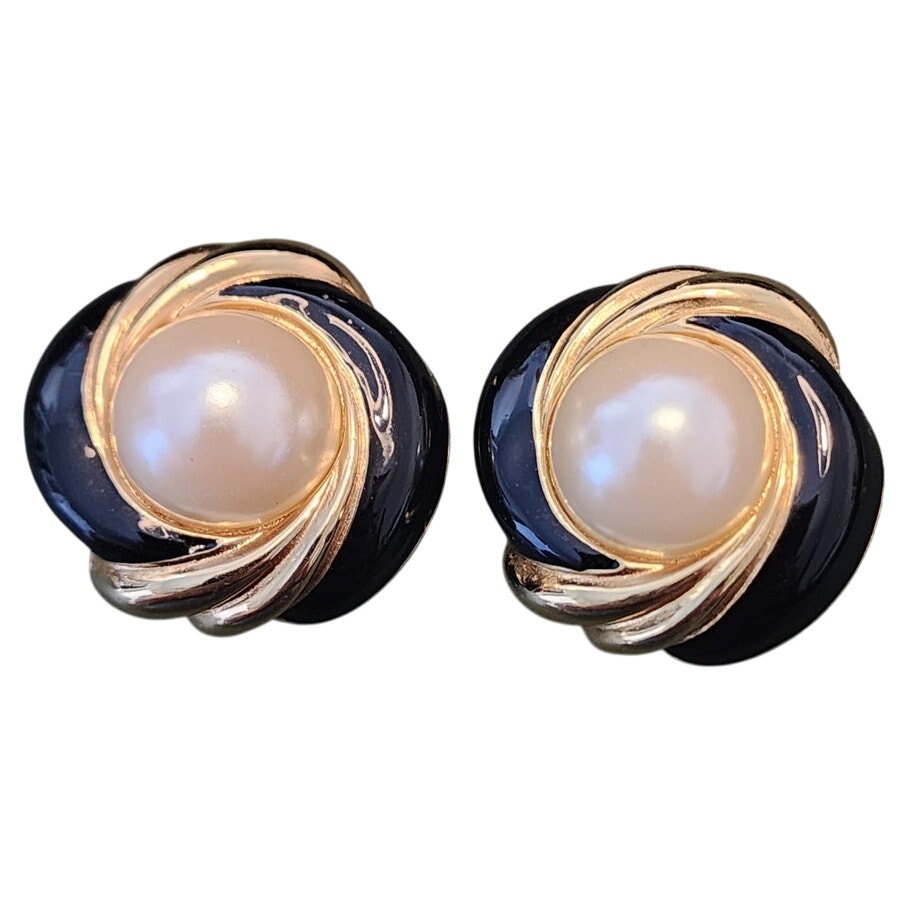 St John Faux Mabe Pearl Two Tone Clip-Back Earrings Vintage 50$